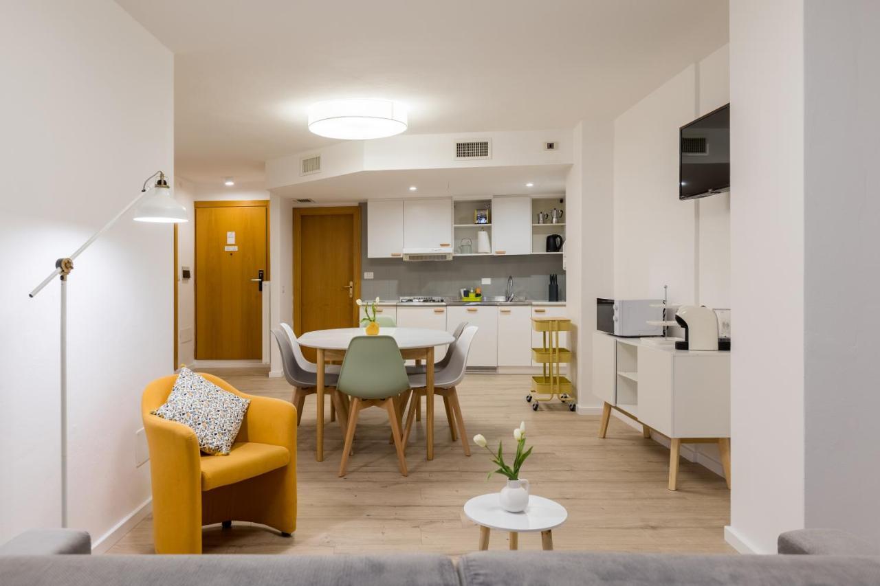 Mama Apartments Riva del Garda Exterior foto