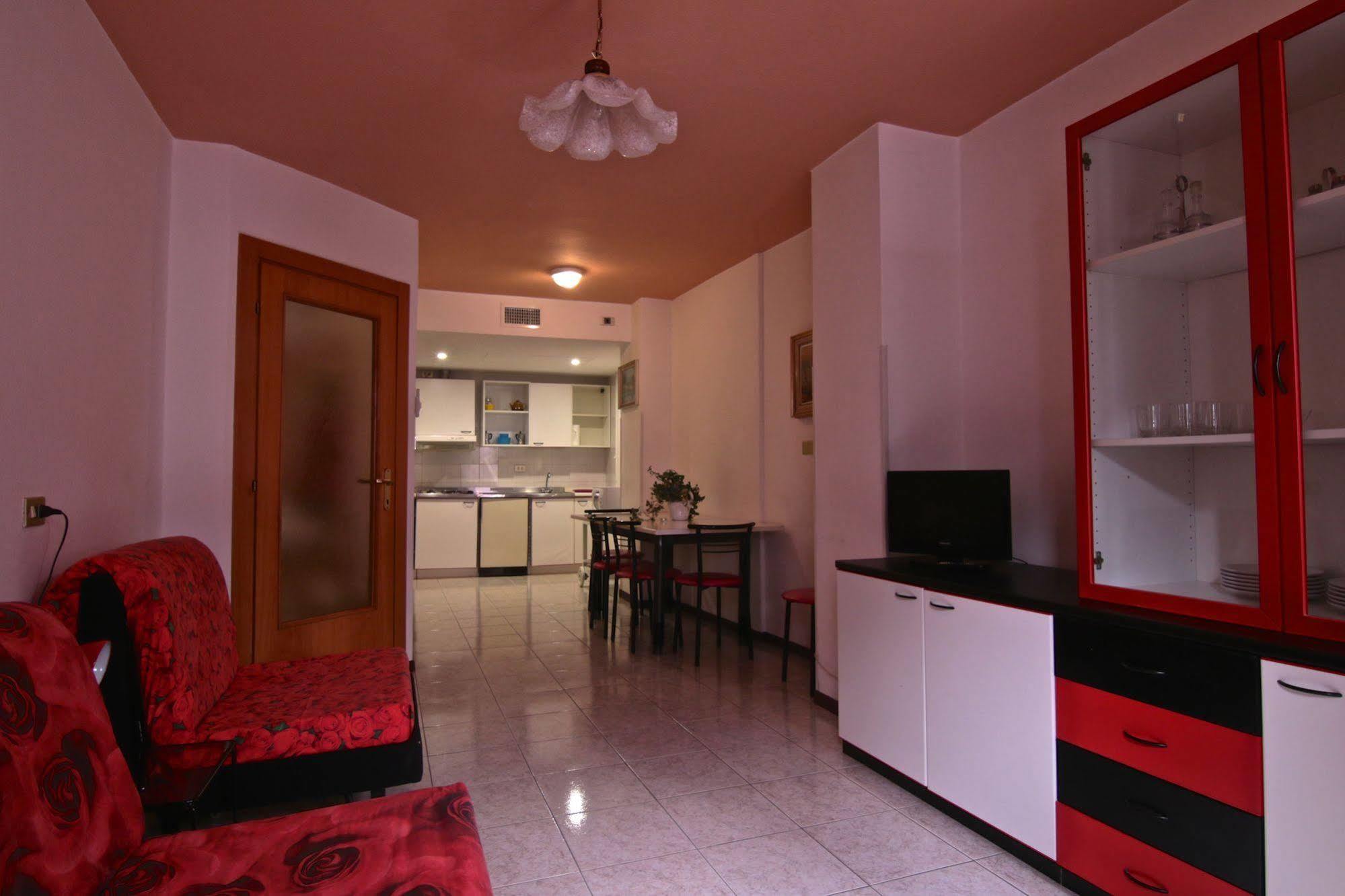 Mama Apartments Riva del Garda Exterior foto
